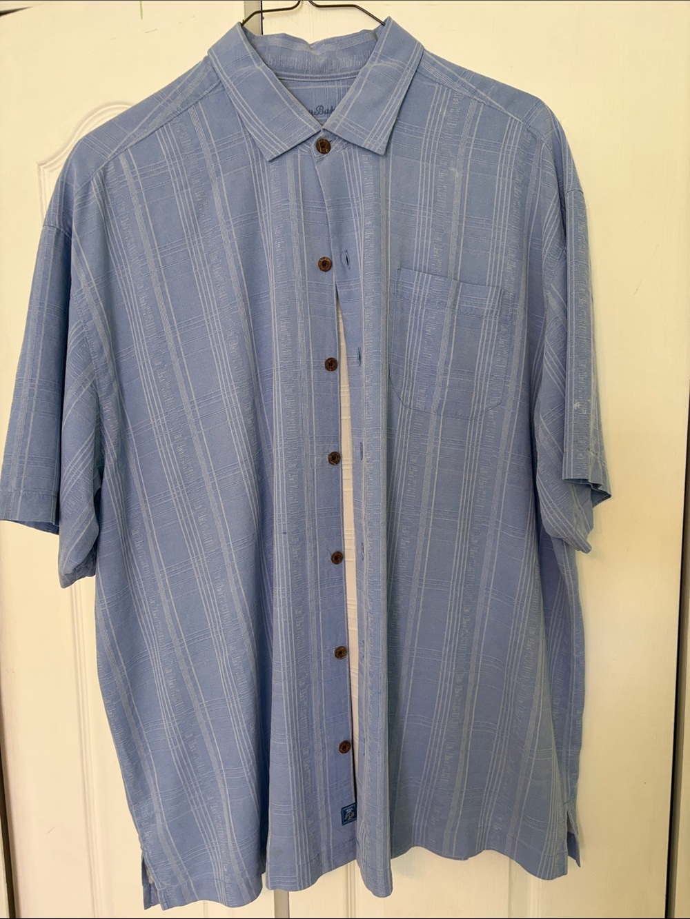 Tommy Bahama Light Blue Short Sleeve Button-Down Shirt